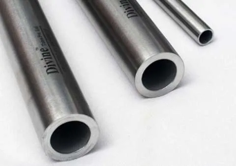 Stainless Steel Seamless Tubes, Pipes & U-tubes