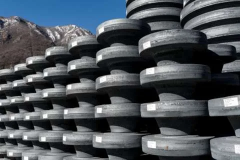 Rough flanges stock