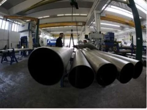 Stainless steel round pipes